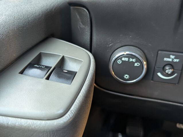 2017 Chevrolet Express LT 3500