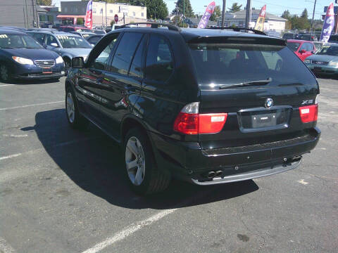 2005 BMW X5 4.4i