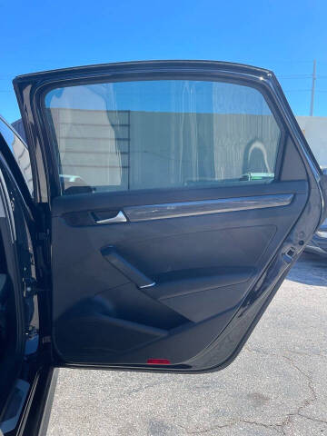 2020 Volkswagen Passat R-Line