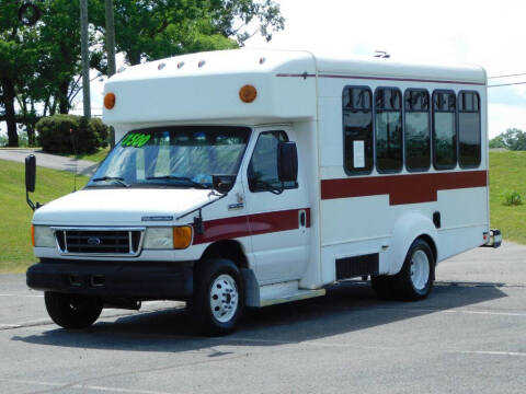 2006 Ford E-Series E-350 SD
