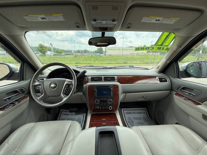 2011 Chevrolet Avalanche LTZ