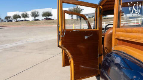 1946 Ford Super Deluxe