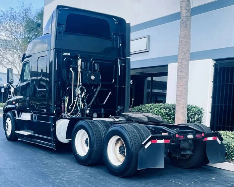2018 Freightliner Cascadia