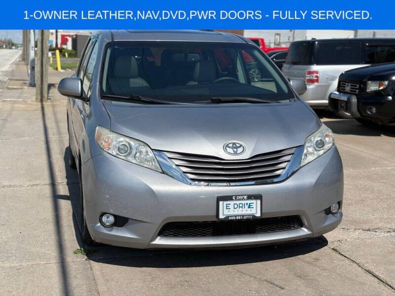 2015 Toyota Sienna XLE Premium 8-Passenger