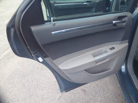 2005 Chrysler 300 Touring