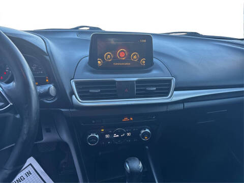 2017 Mazda MAZDA3 Touring