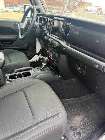 2022 Jeep Gladiator Altitude