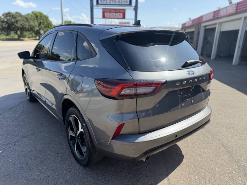 2023 Ford Escape ST-Line Elite