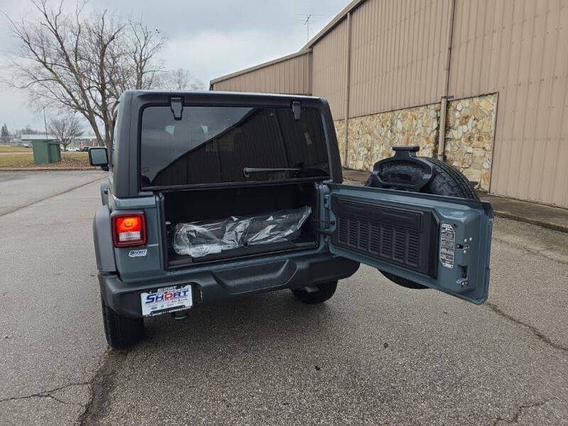 2025 Jeep Wrangler Sport S