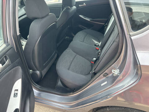 2016 Hyundai Accent SE