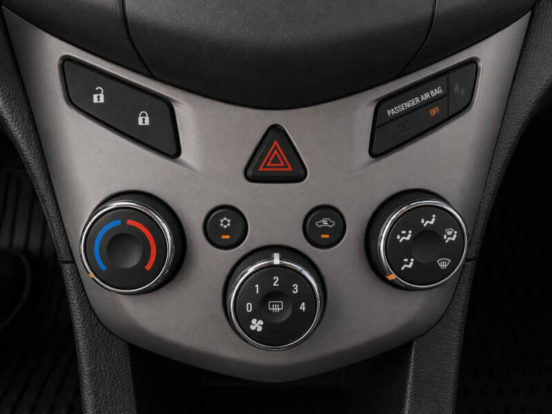 2016 Chevrolet Sonic LS Auto