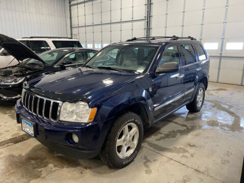 2005 Jeep Grand Cherokee for sale at RDJ Auto Sales in Kerkhoven MN