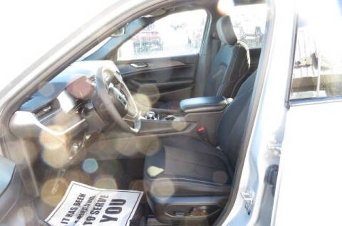 2024 Jeep Grand Cherokee L Laredo