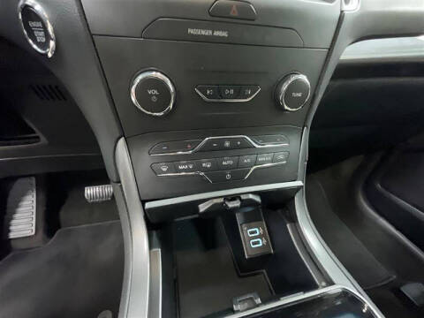 2020 Ford Edge SE