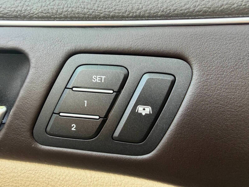 2012 Hyundai Genesis 4.6L V8