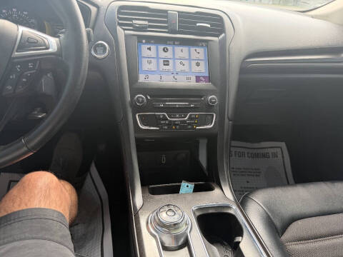 2018 Ford Fusion SE