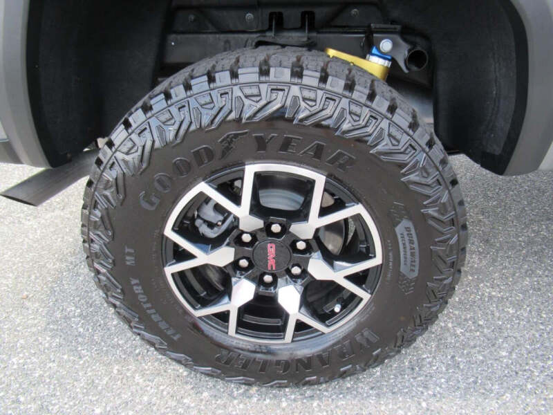 2024 GMC Canyon AT4X
