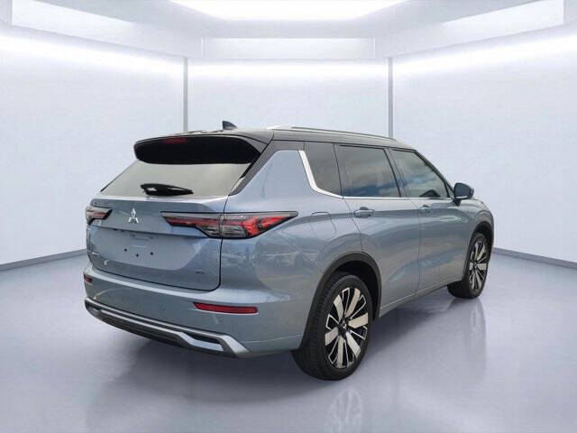2025 Mitsubishi Outlander SEL