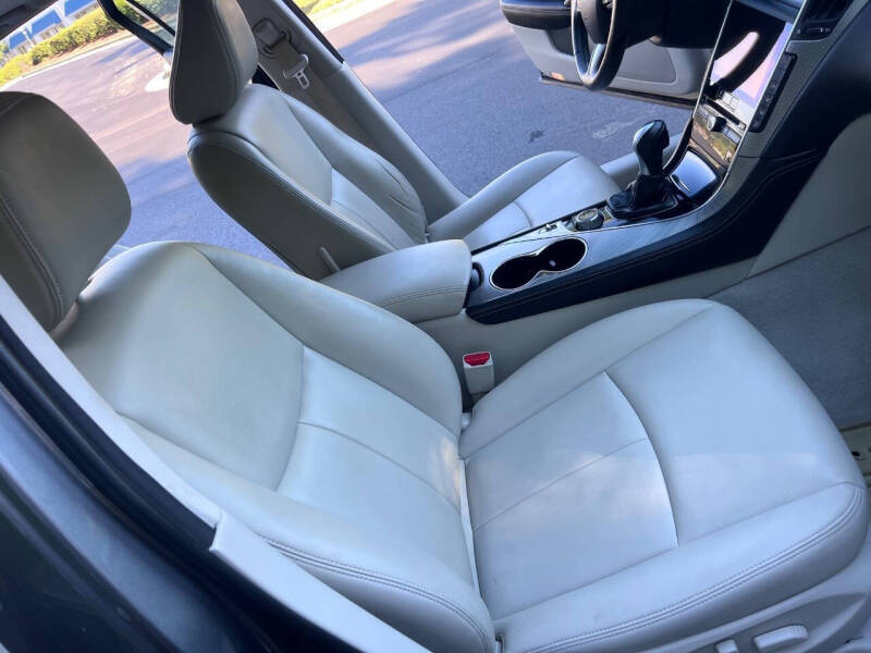 2015 Infiniti Q50