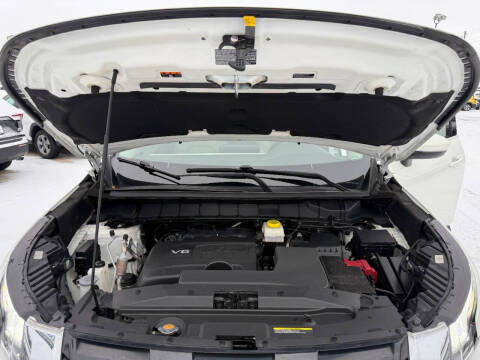 2023 Nissan Pathfinder SL