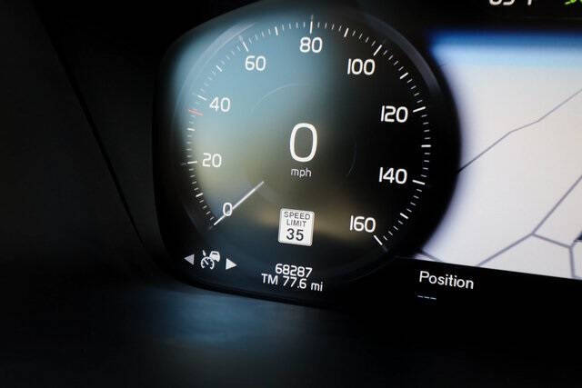 2020 Volvo XC90 T5 Momentum