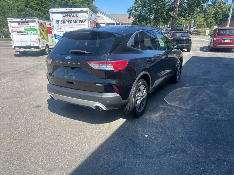 2020 Ford Escape SEL