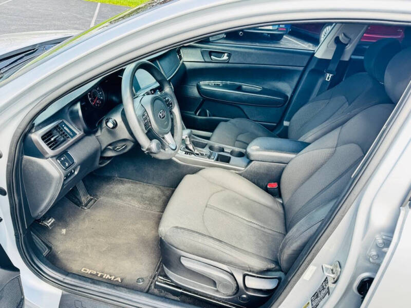 2018 Kia Optima LX