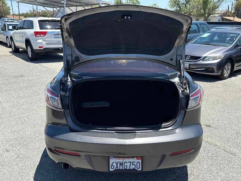2013 Mazda MAZDA3 i Touring