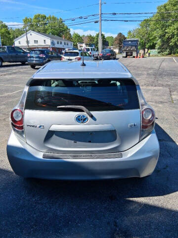 2012 Toyota Prius c Three