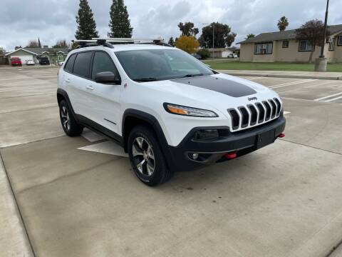 2017 Jeep Cherokee for sale at Gold Rush Auto Wholesale in Sanger CA