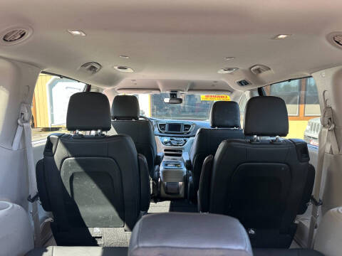 2020 Chrysler Pacifica Touring L