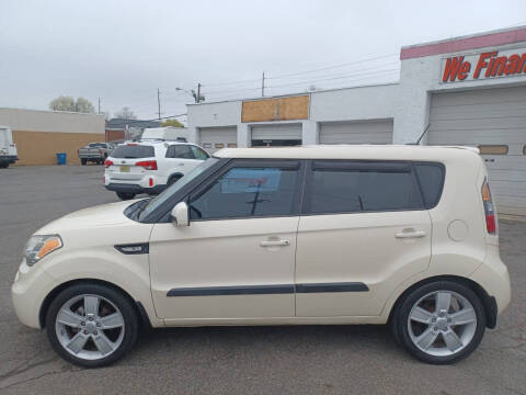 2011 Kia Soul +