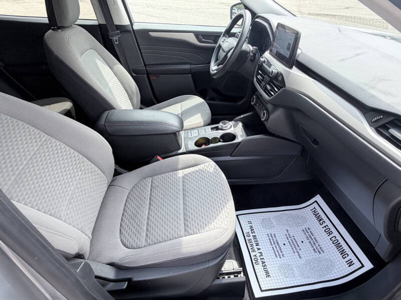 2022 Ford Escape SE