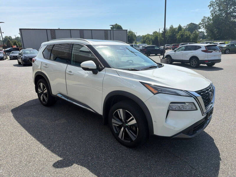 2023 Nissan Rogue SL