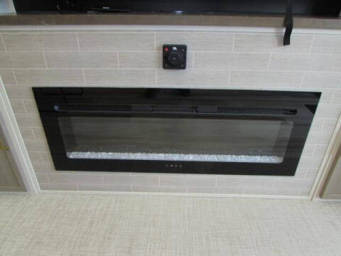 2025 Forest River 38 VERANDA