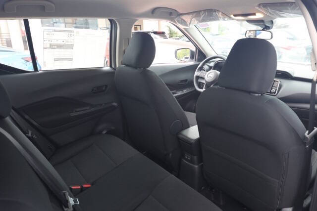 2025 Nissan Kicks Play S