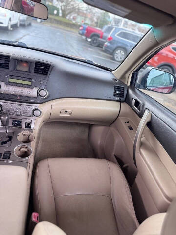 2010 Toyota Highlander SE