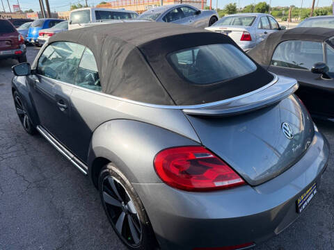 2013 Volkswagen Beetle Convertible