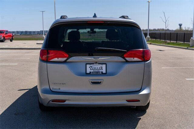 2020 Chrysler Voyager LXi