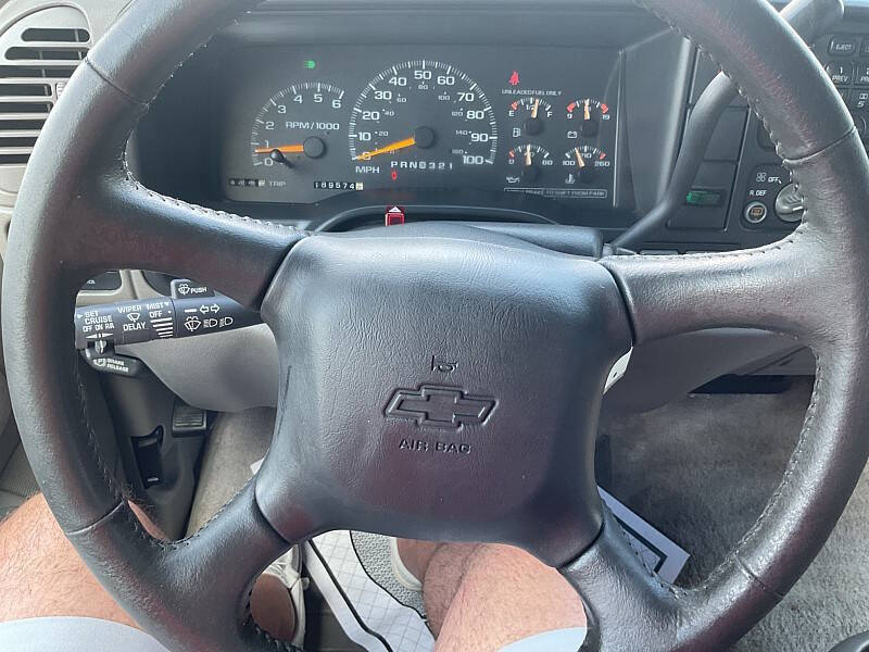 1999 Chevrolet Suburban