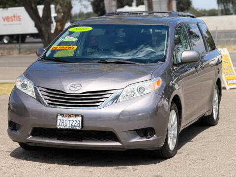 2016 Toyota Sienna LE 7-Passenger