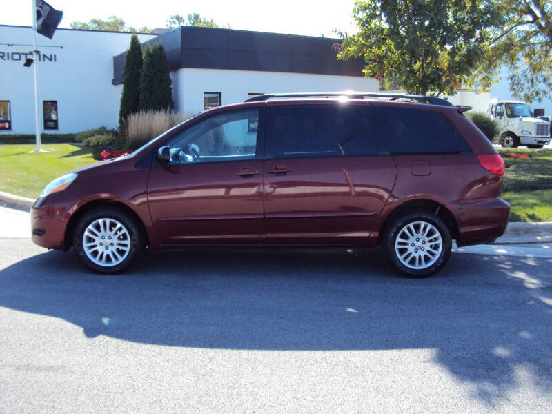 2008 Toyota Sienna LE photo 7