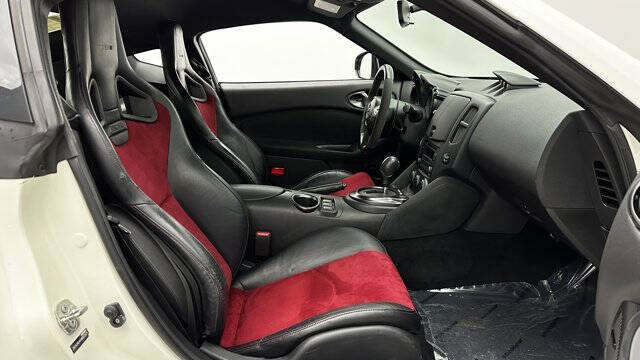 2017 Nissan 370Z NISMO