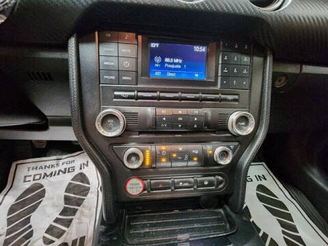 2017 Ford Mustang V6