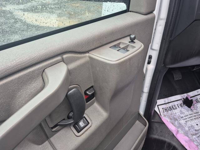 2023 Chevrolet Express 2500