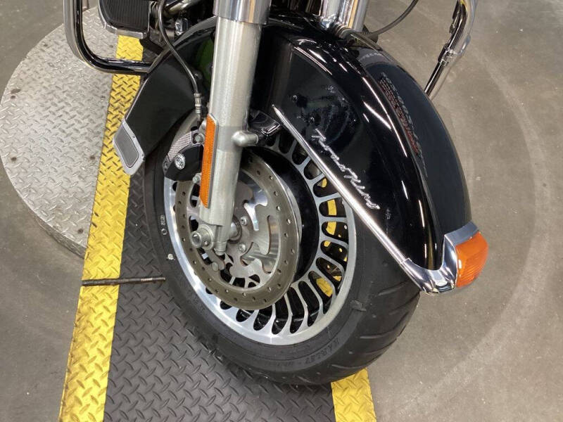 2010 Harley-Davidson® FLHR - Road King®