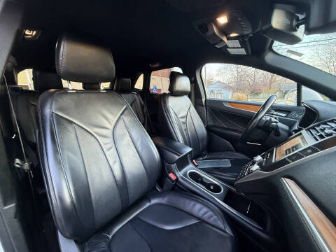 2019 Lincoln MKC Select