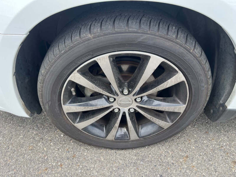 2013 Chrysler 200 S