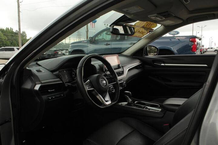 2020 Nissan Altima 2.5 Platinum