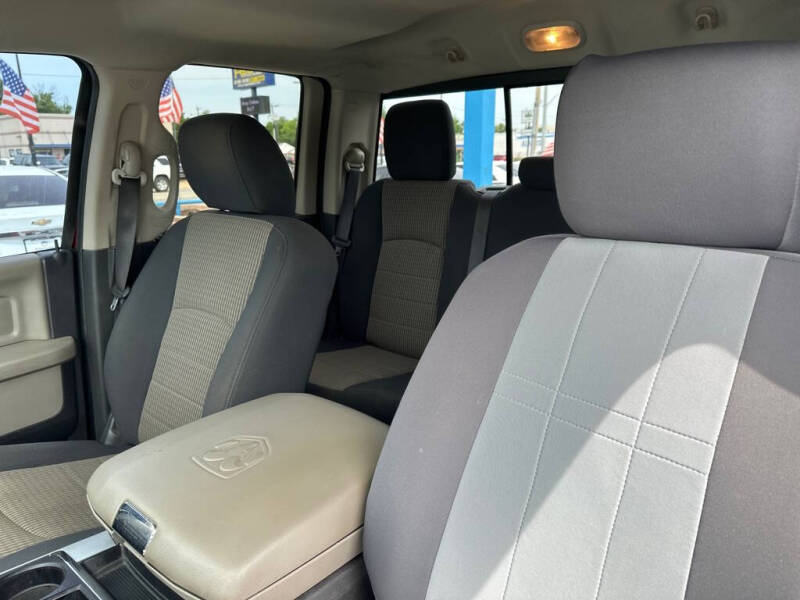 2012 RAM 1500 SLT